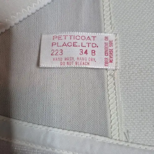 Vintage ILGW Union Made Corset Corset Bustier Petticoat Place Bra White Size 34B