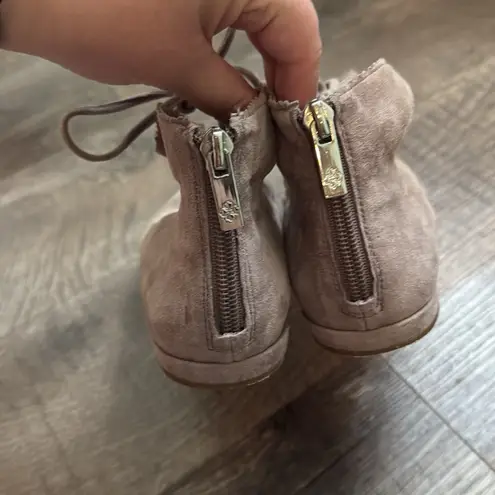 Arturo Chiang Taupe Suede Lace Up Pointed Toe Flats Women’s Size 6.5