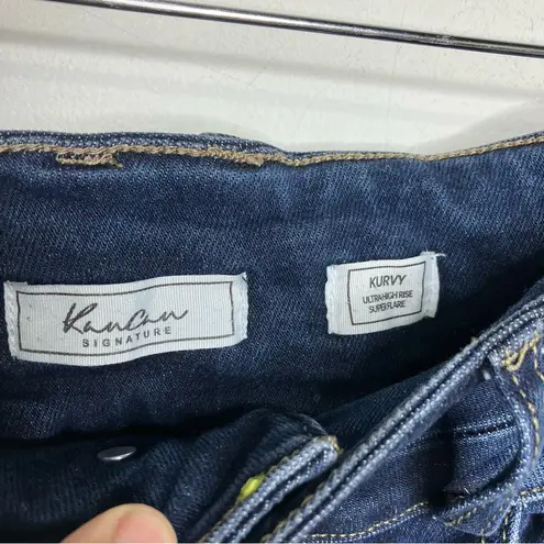 Kancan kurvy ultra high rise super flare Jeans women’s size 29 raw hem trendy Blue