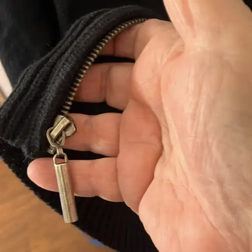 Josephine Chaus Black Zip Up Sweater large