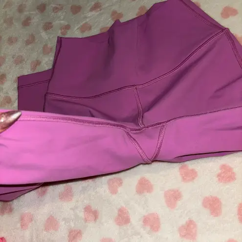 Lululemon wunder under leggings size 4 magenta glow 25”