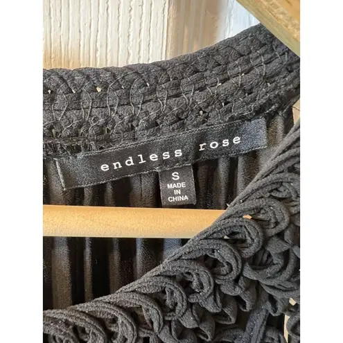 Endless Rose Women’s Crochet Flowy Tank Top Black Size Small NWOT