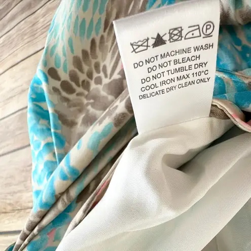 Annie Griffin Shorts Women’s Size 4 Blue Pink Silk Tie Belt