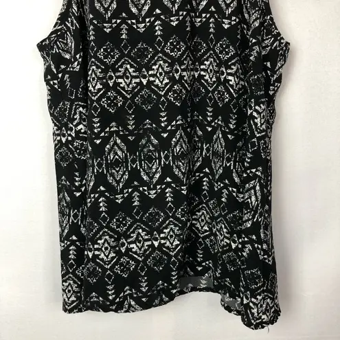 Acemi Boutique Black & White Geometric Printed High Neck Tank Top S
