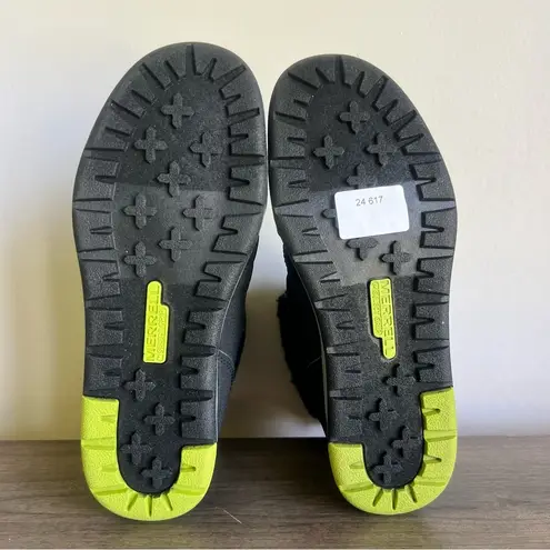 Merrell Snow Crush 3.0 Waterproof Women's Snow Boot Size 6 SKU#24617