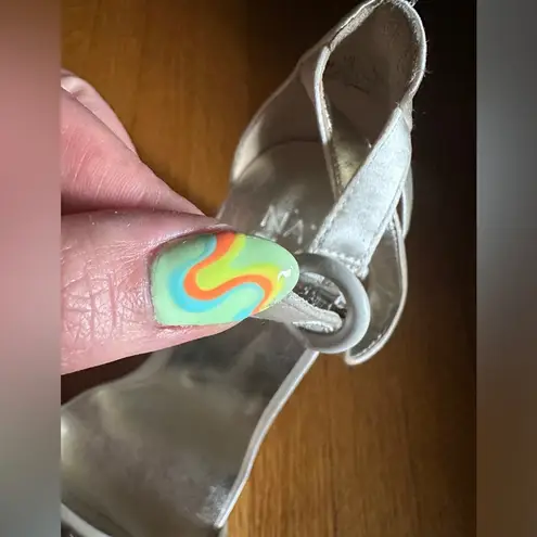 Naturalizer Womens Kinsley 3 Satin Jeweled Heels in Creamy Ivory, 8W