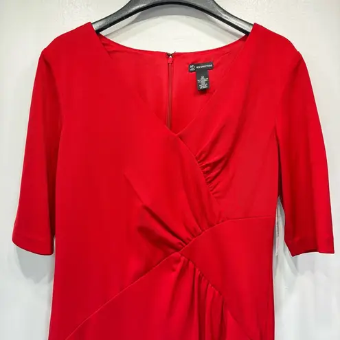 Red Dress by New Directions Half Sleeve Patchwork Pleated Front Form Fitting Size 10