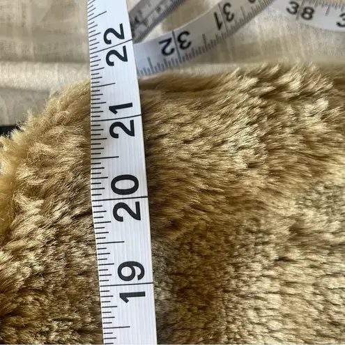 Cejun Tan Faux Fur Vest Size L | Plush Neutral Layering Piece Soft Winter Chic Size L