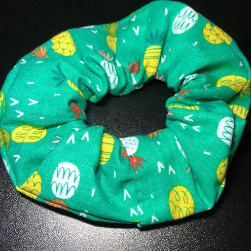 Handmade SCRUNCHIES 3/$8 or 5/$11!
