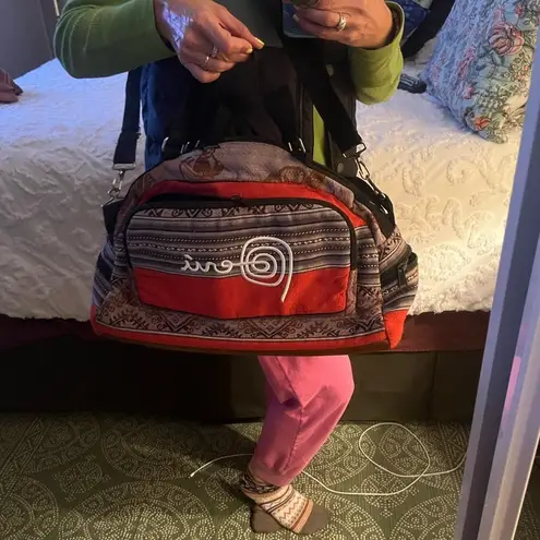 PERUVIAN traveling shoulder bag, poncho pattern