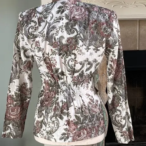 Vintage 90s Breaking Loose Floral Tapestry Faux Pearl Button Blazer size 5/6 White