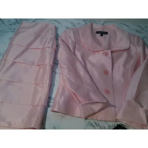 Kasper Women Career Skirt suit Size 10 Pink Satin Three Button Up Top
