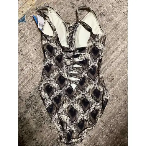 Bleu Rod Beattie New. snake print plunge swimsuit. Size 6. Retails $119