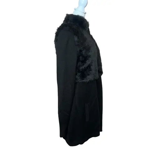 Tahari Wool Faux Fur Full Snap Long Black Mixed Media Sweater Shacket Size Small