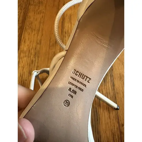 Schutz Gaiah Ankle Strap Sandals in White Leather Size 8.5 EUC