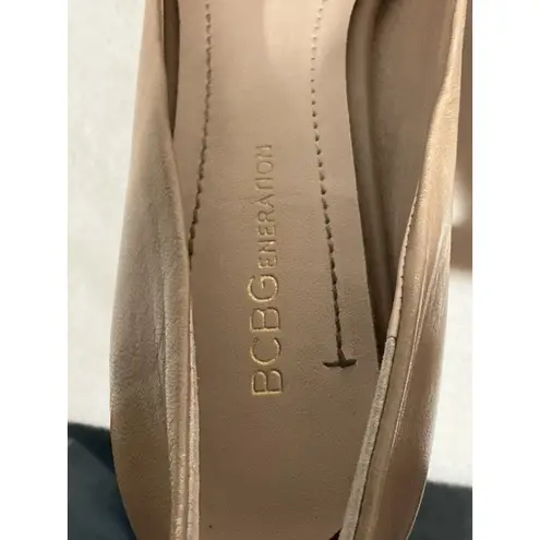 Woman’s BCNGeneration Brazen Tan Leather Peep Toe High Heel Pumps 6.5 B Brown