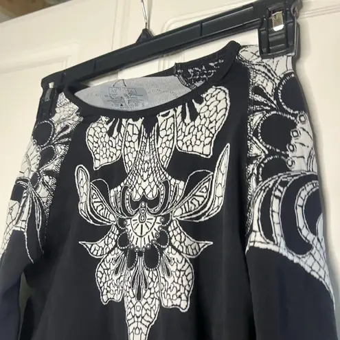 Athleta  Tattoo Twist Seamless Compression Long Sleeve Shirt - Image 6