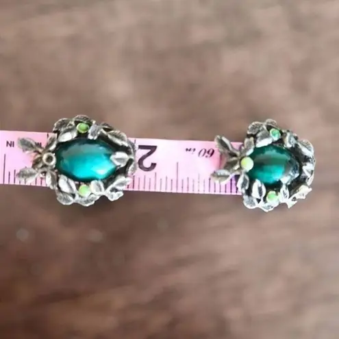80s Vintage Womens Silver Tone Emerald Green Leafy Garden Clip On Earrings Retro Gray