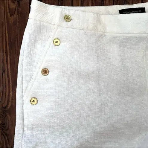 Banana Republic #317  Linen Look Shorts