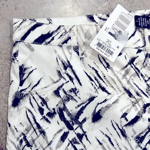 Hue NEW High Rise Denim Capri White Zebra Pants Size XL, Retail $54