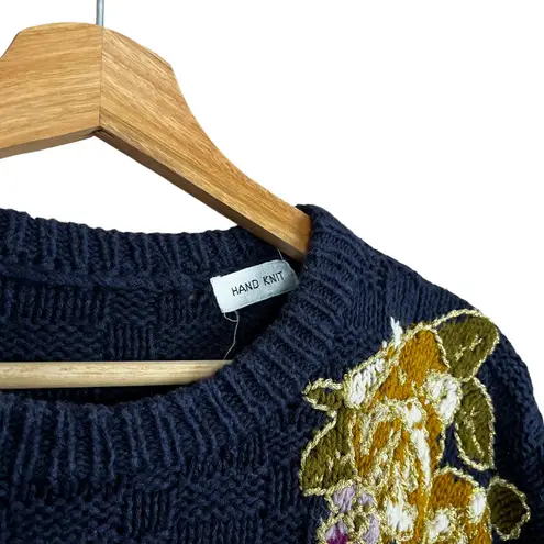 Vintage 80s 90s Navy Hand Knit Sweater w/ Floral Detail & Gold Stitching M/L