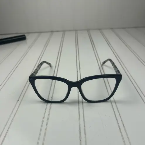 Privรฉ Revaux Black Rectangle Reading Glasses (Unisex)