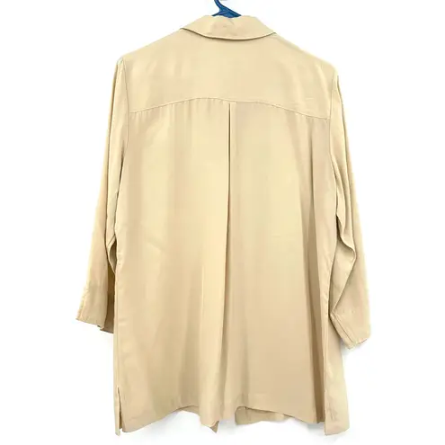 Tommy Bahama  size Large 12/14 100% silk cream color button‎ up blouse shirt top