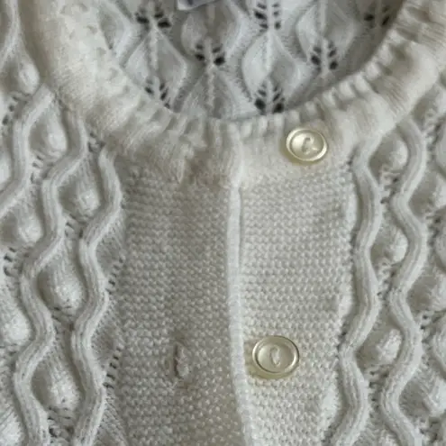 Vintage Wintuk Cottagecore Grandma Bobble Orlon Acrylic Knit Cardigan | White
