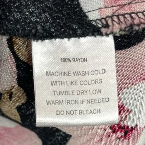 Just Found Large Floral Crochet Cottagecore Boho Modest V Neck Dress Black