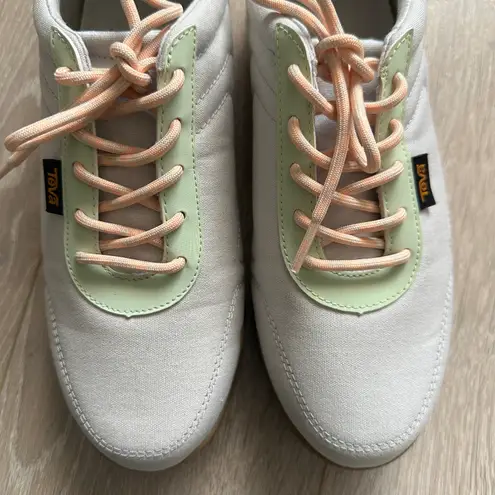 Teva Shoes Women’s Wyldland Sneaker Retro Gray Pastel Green 7