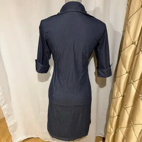 Demin dress with button up front and side slits Blue