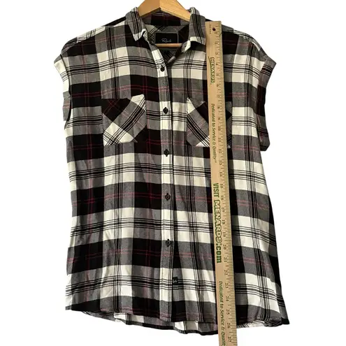Rails Shirt Women’s S Small Red Black White Plaid Button Up Short Sleeve Casual