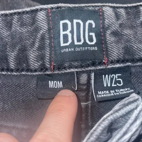 BDG Urban Outfitters /  Women’s Mom Jeans Size 25 in Black Wash