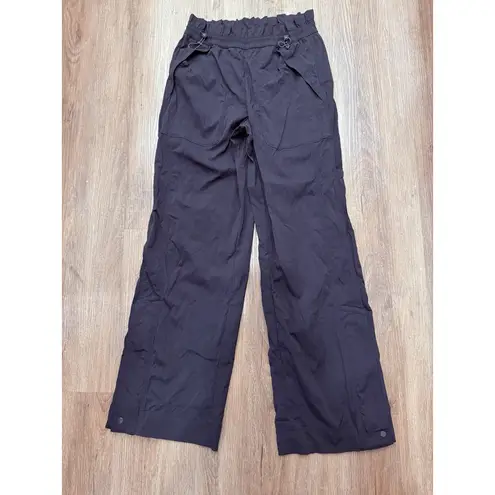 Athleta  Jogger Pants Size 2 Black With Side Pockets ,‎ Zip On The Bottom Side thumbnail 2