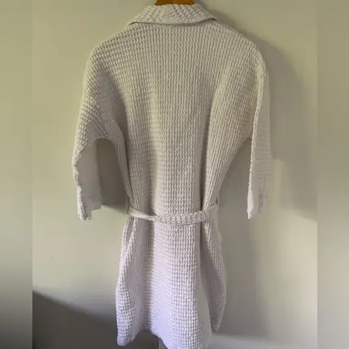 Women’s 100% Cotton White Waffle Knit Robe with Eyelet Accent Trim Size undefined