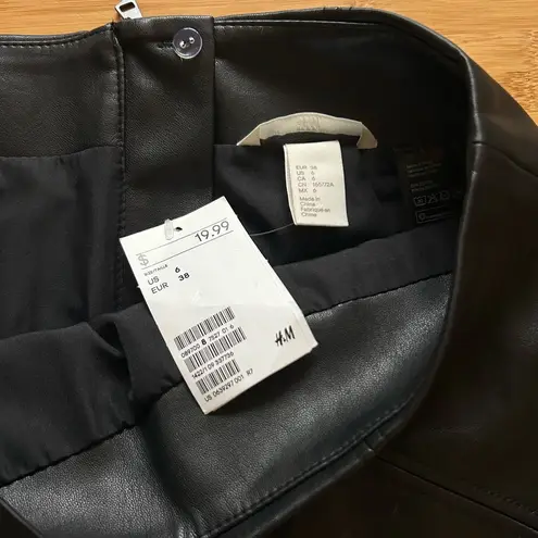 H&M NWT  Black Faux Leather Mini Skirt