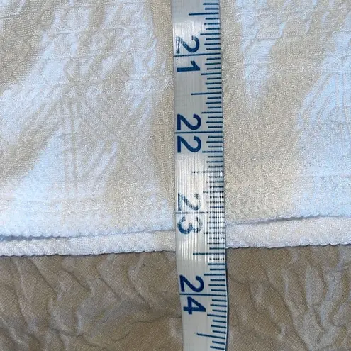 Loft  Women’s Long Sleeve Jersey Top Shirt‎ Crew Neck Size Small Petite White