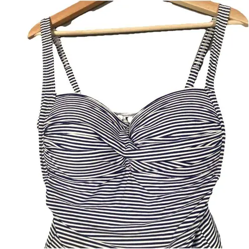 NIPTUCK SWIM Multi Fit Cup Sorrento Stripe Joanne One Piece Swimsuit Sz 12 Beach Blue