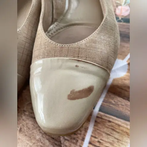 BeautiFeel Tan and Cream Flats Elegant Loafers Size 7