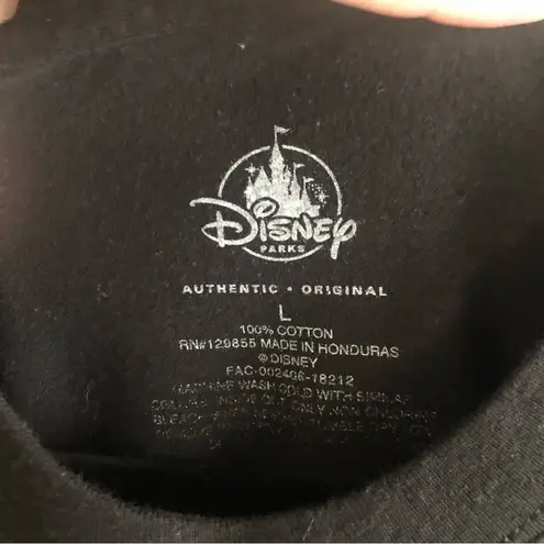 Disney  Parks black short sleeve t-shirt with Mickey Mouse graphic Size L