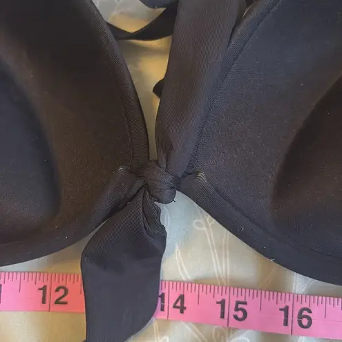 Black Bow Front Push