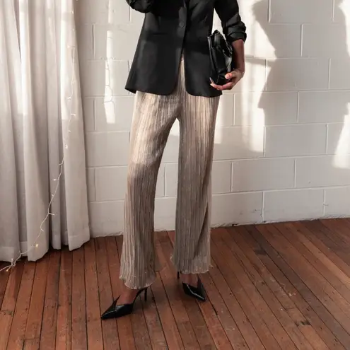 Petal and Pup WALKER PLISSE PANTS - SILVER