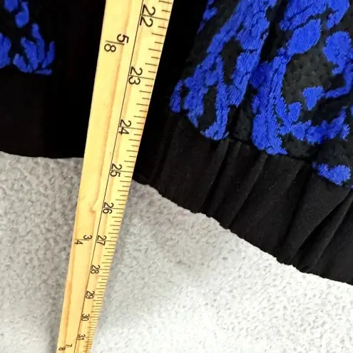 Susan Graver Bomber Jacket Womens Medium Black Blue Floral Zip Lightweight Boho