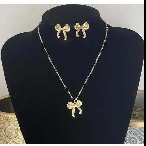 Gold Plated Coquette Bow Earrings Necklace SET Womens Jewelry