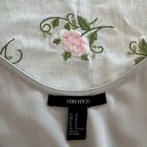 Forever 21 ⟡ sleek light gray satin slip dress in size M ⟡