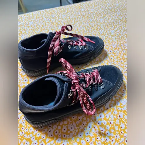 Rag and Bone  army hiker low-retails $275, awesome hikers in black w cool laces