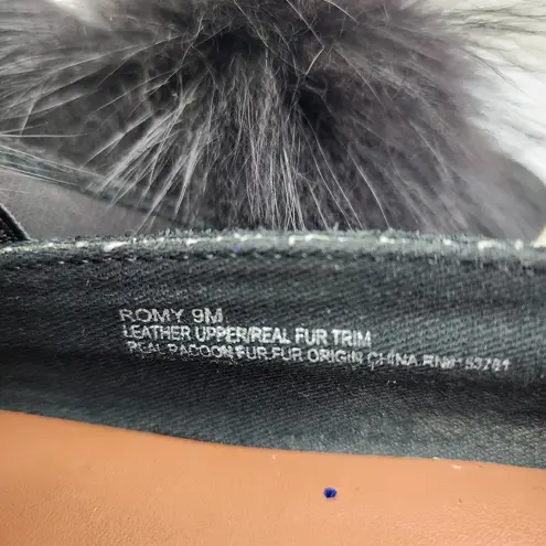 Sondra Roberts Romy Slip on Shoes Black Suede Furry Pom Pom Flats Sneakers Sz 9