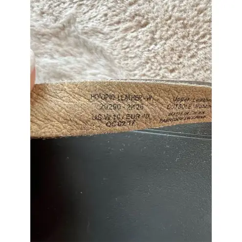 OluKai Women's Ho'opio Leather Sandals Silver Size 10 Casual Summer