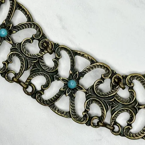 Y2K Chunky Blue Studded Flower Gold Chain Belt β¨