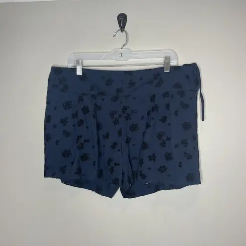 NWT Hatch Renata Maternity Shorts Navy Blue Floral Eyelet Size 3 L/XL